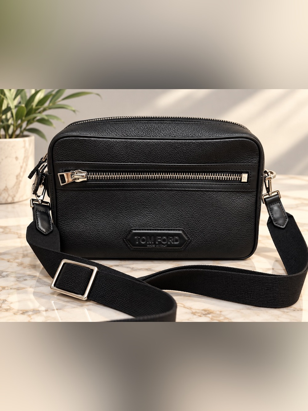 Tom Ford Black Leather Crossbody Camera Bag Men’s Shoulder Bag Made in Italy